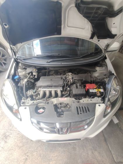 Honda Brio 2014 1.2 Amaze V Sedan เบนซิน ไม่ติดแก๊ส เกียร์อัตโนมัติ ขาว รูปที่ 2