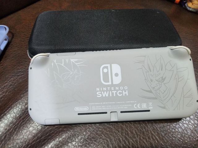 Nintendo Switch Lite อุปกรณ์ครบ แถมเกมส์ 2 เกมส์ ราคา4,500 กทมปริมณฑลส่งได้สอบถามก่อน รูปที่ 6