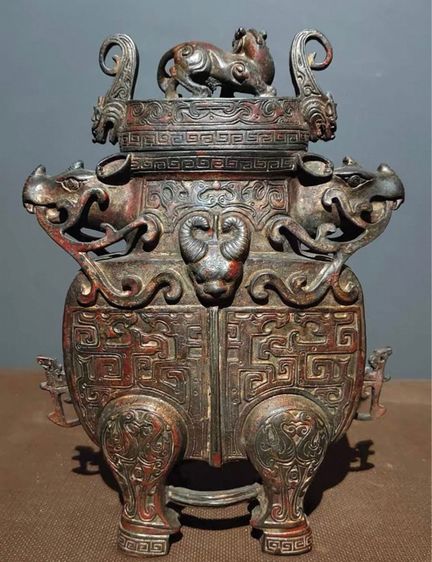 กระถางธูป (香炉) หรืออาจเป็นภาชนะบรรจุไวน์ รูปที่ 3