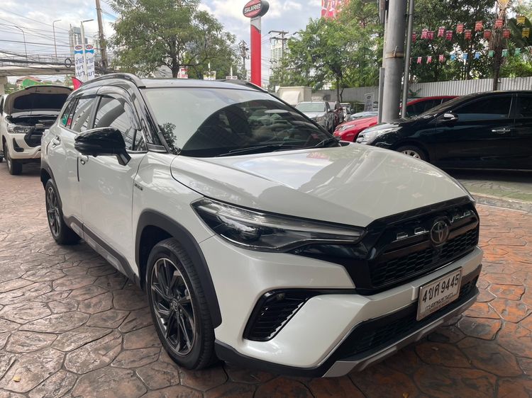 รถ Toyota Corolla Cross 1.8 Hybrid Premium Safety GR Sport สี ขาว
