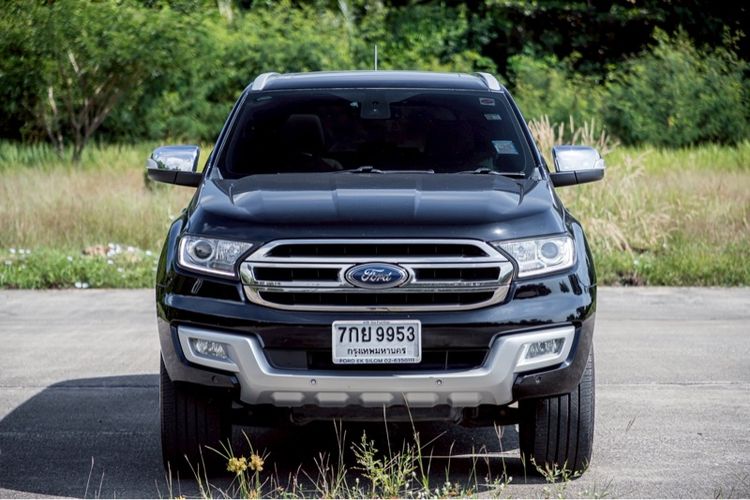 รถ Ford Everest 2.2 Titanium Plus สี ดำ