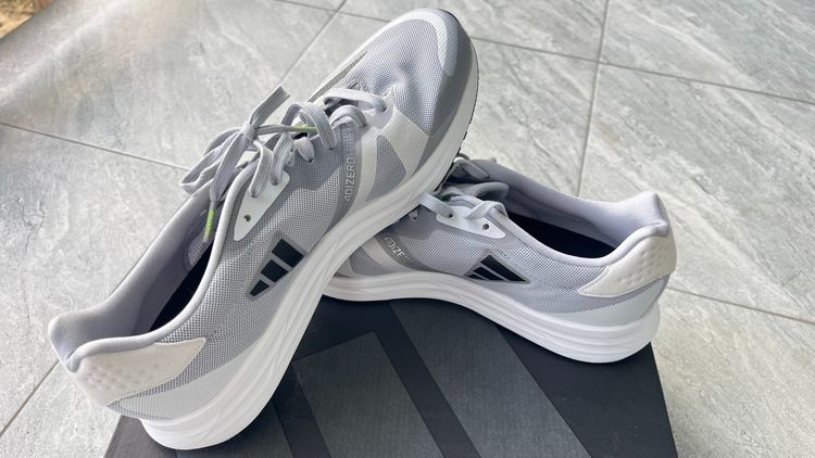 ขาย Adizero RC 4 M เบอร์ 10 ครึ่ง UK รูปที่ 4