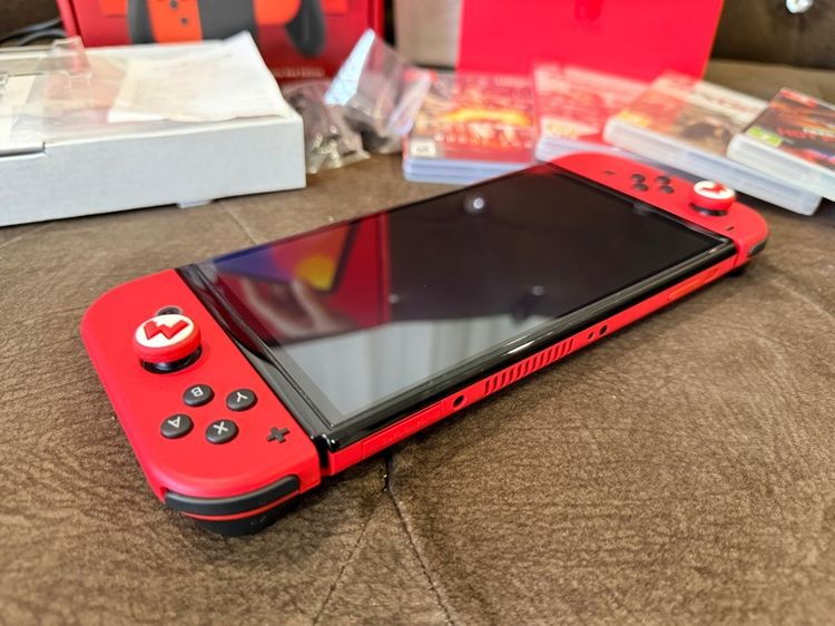 Nintendo Switch OLED Mario Red Edition  รูปที่ 5