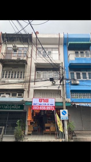 ขายขาดทุน ตึกแถว 3 ชั้น ทำเลทองใจกลางสำโรง ตลาดเอี่ยม สุขุมวิท 113 (พรสว่าง 1)