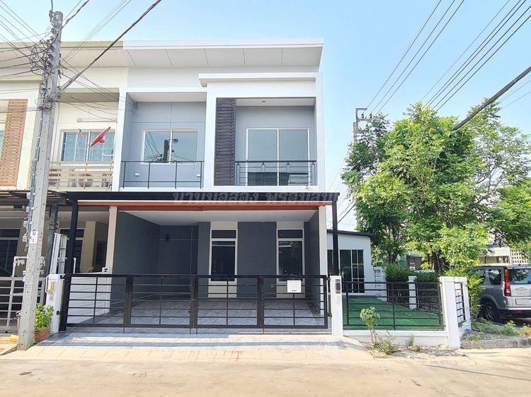 ฮาบิเทีย เลียบคลองสอง-คู้บอน