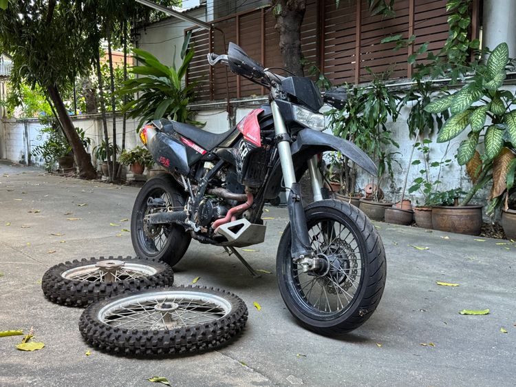Kawasaki KLX250 (D-Tracker) 2016 รูปที่ 4