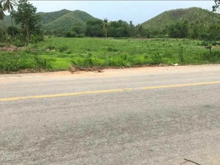 ขายถูกที่ดิน 6 ไร่ 2 งาน77ตรว จ.อุทัยธานี ที่ติดลำน้ำ ติดถนนทำเลดี ฮวงจุ้ยดีมาก ที่ดินหันหน้าทิศตะวันออก อุดมสมบูรณ์ ด้านหลังวิวภูเขาสวยงาม รูปที่ 3