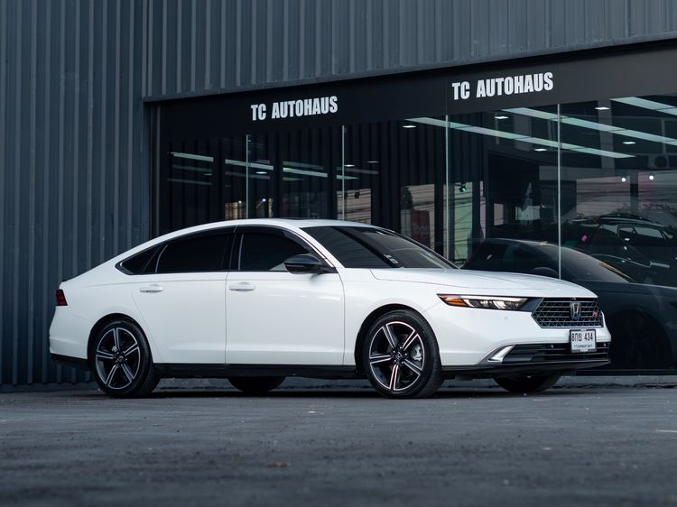 Honda Accord 2024 2.0 e:HEV RS Sedan ไฮบริด ไม่ติดแก๊ส เกียร์อัตโนมัติ ขาว