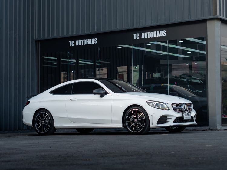 Mercedes-Benz C-Class 2019 C200 Sedan เบนซิน ไม่ติดแก๊ส เกียร์อัตโนมัติ ขาว
