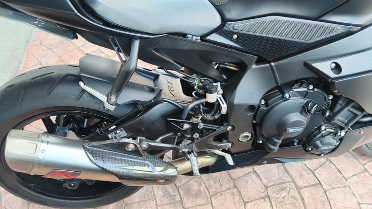 Yamaha YZF-R1 สีดำ รูปที่ 4
