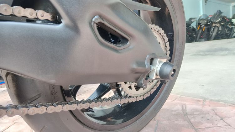 Yamaha YZF-R1 สีดำ รูปที่ 3