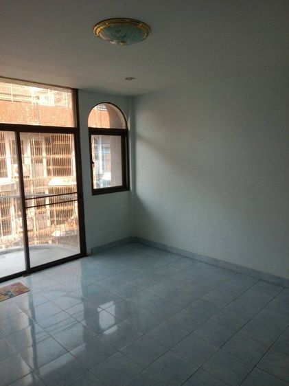 ขายด่วน โครงสร้างดี ทำเลทอง  ตึกแถวเจริญนคร ใกล้ ICONSIAM
​ลดราคาล้างสต๊อก จาก 19 ล้าน เหลือเพียง 15.5 ล้าน Net  รูปที่ 3