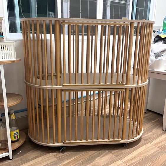 (มือสอง) 💖 กรงแมวไม้เนื้อแข็ง บ้านแมว ตู้แมวขนาดใหญ่ (ราคา 4,000.-)