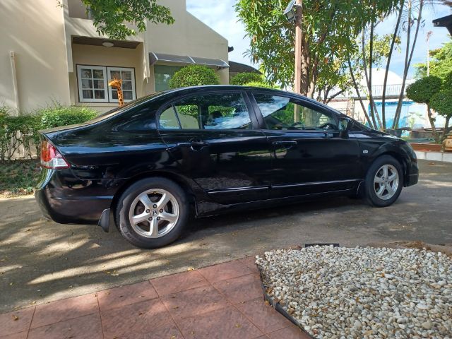 Honda Civic 2011 1.8 E i-VTEC Sedan เบนซิน ไม่ติดแก๊ส เกียร์อัตโนมัติ ดำ รูปที่ 2