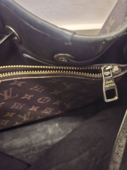 LOUIS VUITTON รูปที่ 2