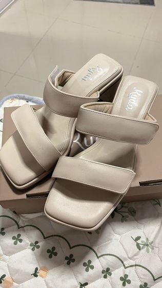 รองเท้าส้นสูง Kyda รูปที่ 2