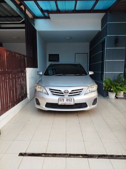 รถ Toyota Altis 1.8 E สี เทา