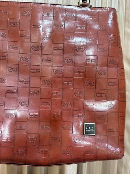 Balenciaga รูปที่ 4