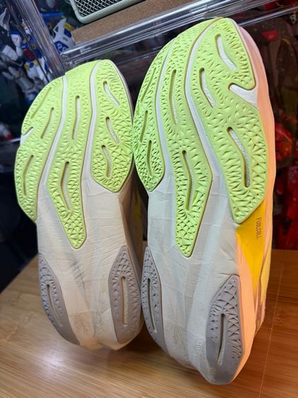 New Balance Fuelcell Rebel V4 รูปที่ 10