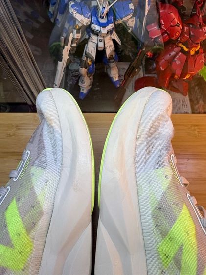 New Balance Fuelcell Rebel V4 รูปที่ 13