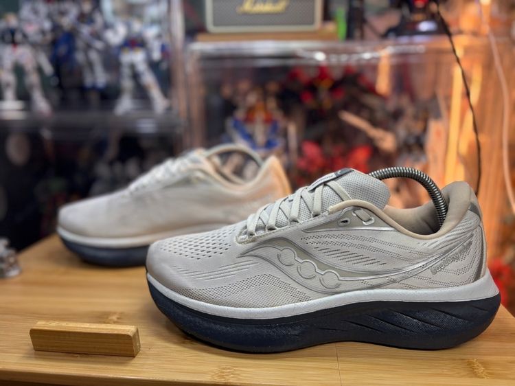 New Balance Saucony Ride 18