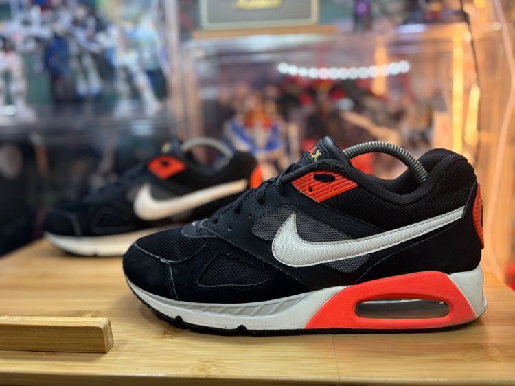 Nike Air Max IVO