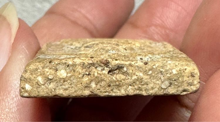 🙏พระสมเด็จเนื้อเก่าๆ มวลสารเยอะ รูปที่ 8