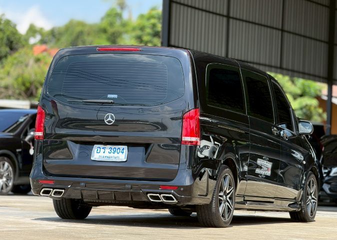 Mercedes-Benz V-Class 2022 Vito ดีเซล เกียร์อัตโนมัติ ดำ รูปที่ 2