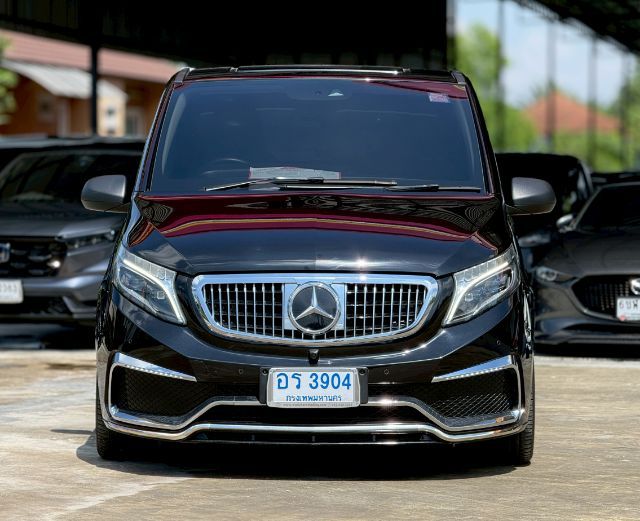 Mercedes-Benz V-Class 2022 Vito ดีเซล เกียร์อัตโนมัติ ดำ รูปที่ 4