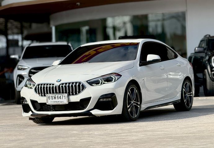 รถ BMW Series 2 218i สี ขาว
