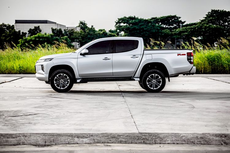 Mitsubishi Triton 2019 2.4 GT Premium Plus Pickup ดีเซล ไม่ติดแก๊ส เกียร์อัตโนมัติ เทา รูปที่ 3