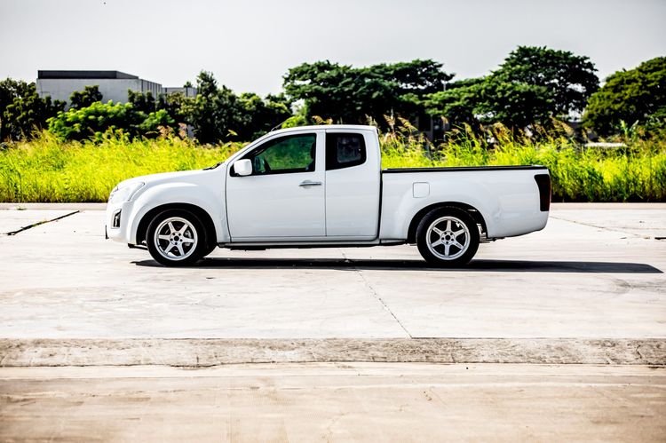 Isuzu D-MAX 2016 1.9 S Pickup ดีเซล เกียร์ธรรมดา ขาว รูปที่ 4
