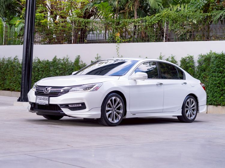 Honda Accord 2016 2.0 EL Sedan เบนซิน ไม่ติดแก๊ส เกียร์อัตโนมัติ ขาว รูปที่ 3