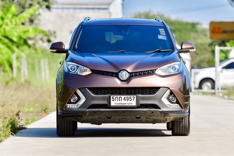 รถ MG GS 1.5 T สี น้ำตาล