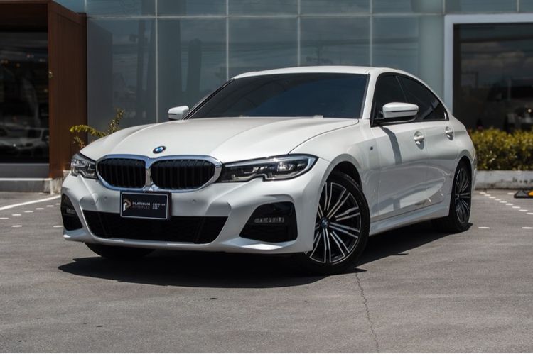 รถ BMW Series 3 320d สี ขาว