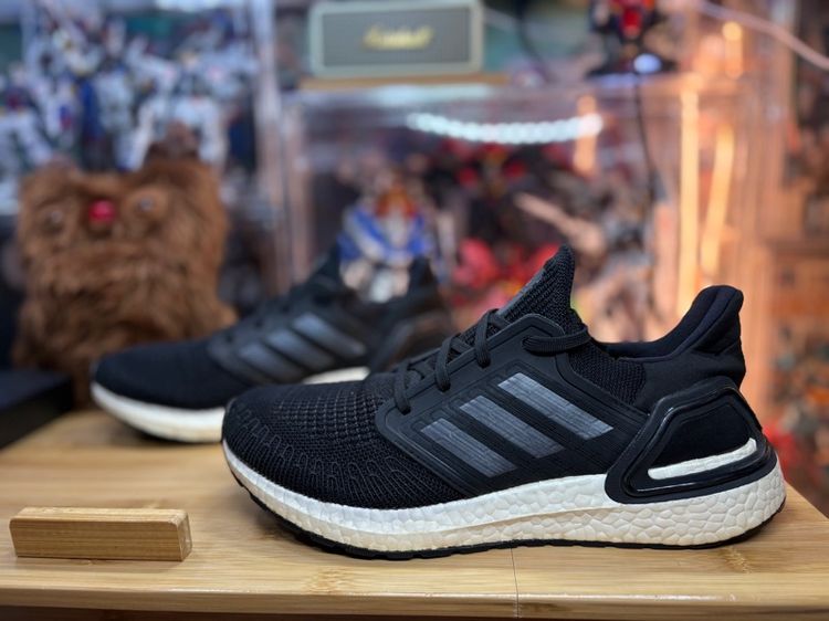 อื่นๆ Adidas Ultraboost 20