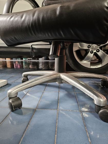 เก้าอี้สำนักงาน รูปที่ 18