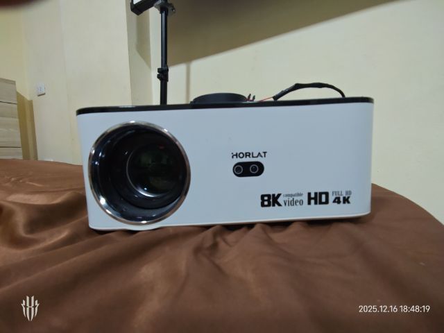 โปรเจคเตอร์ HORLAT T09 