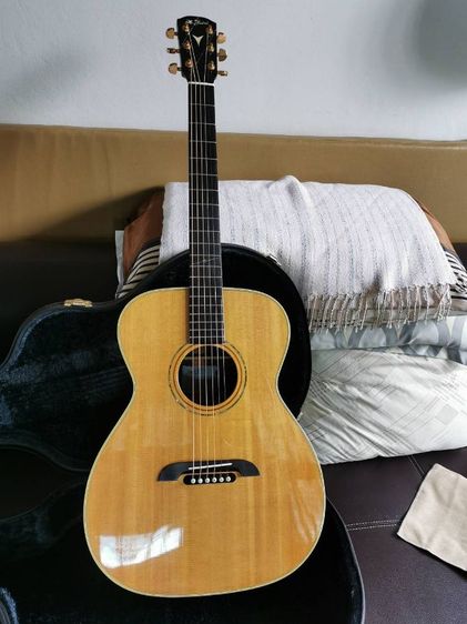 กีตาร์​ K.YAIRI​ FY84