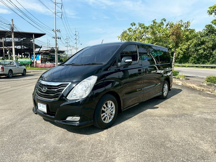 Hyundai H-1 2014 2.5 Deluxe Van ดีเซล ไม่ติดแก๊ส เกียร์อัตโนมัติ ดำ รูปที่ 2