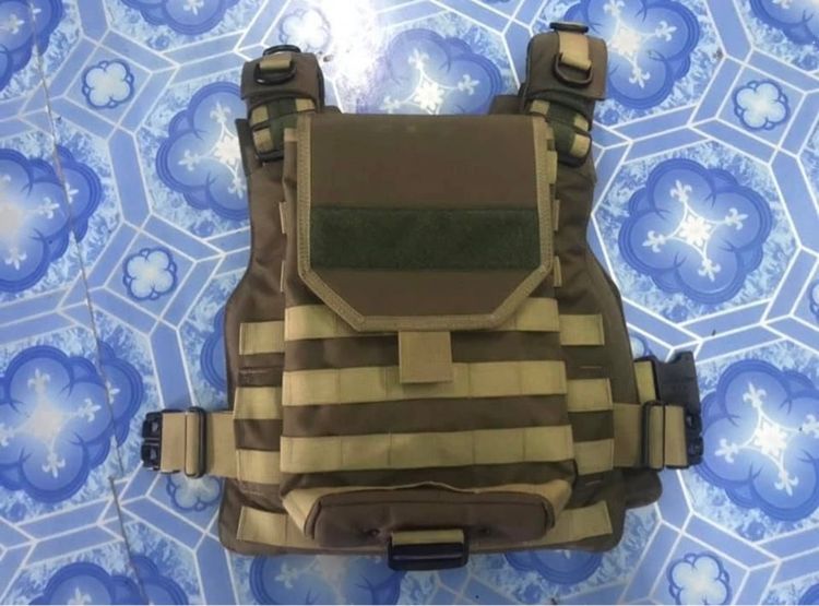 เสื้อผ้า อุปกรณ์ทหาร รูปที่ 3