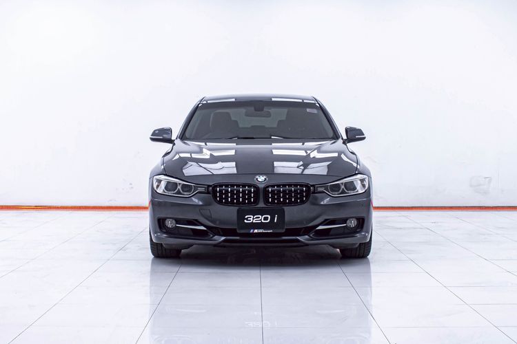 BMW Series 3 2014 320i Sedan เบนซิน ไม่ติดแก๊ส เกียร์อัตโนมัติ เทา รูปที่ 4