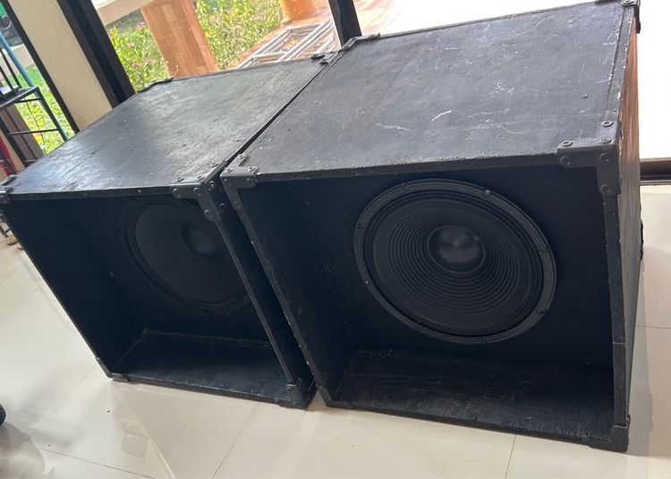 ตู้ลำโพงเบสดอก15