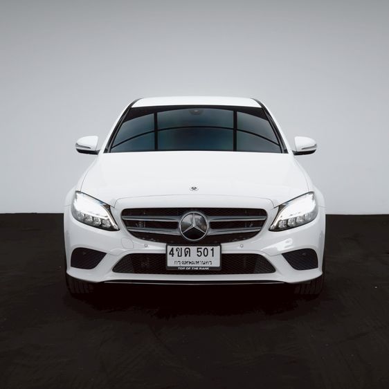 Mercedes-Benz C-Class 2023 C300 Sedan ปลั๊กอินไฮบริด (PHEV) ไม่ติดแก๊ส เกียร์อัตโนมัติ ขาว รูปที่ 3