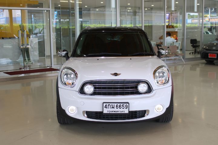 Mini COUNTRYMAN 2015 1.6 Sedan เบนซิน เกียร์อัตโนมัติ ขาว รูปที่ 3