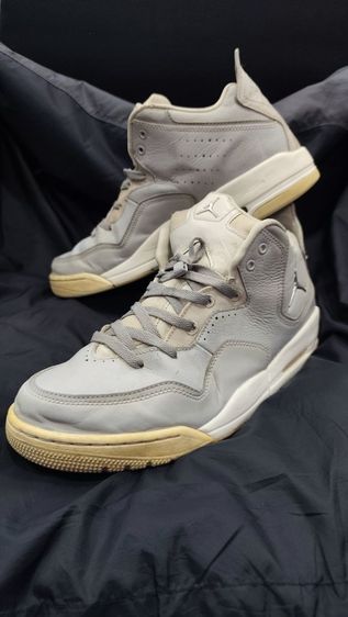 รองเท้ามือสอง Nike jordan Size 44.5 28.5 cm.