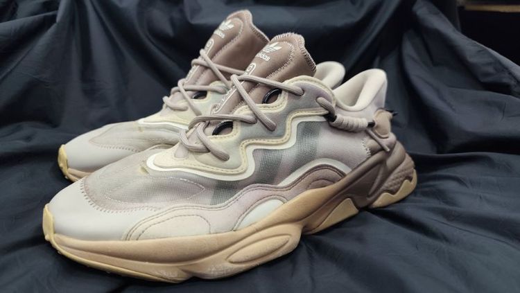 ผ้าใบ รองเท้าผ้าใบ UK 10 | EU 44 2/3 | US 10.5 รองเท้ามือสอง Adidas Ozweego Size 10.5