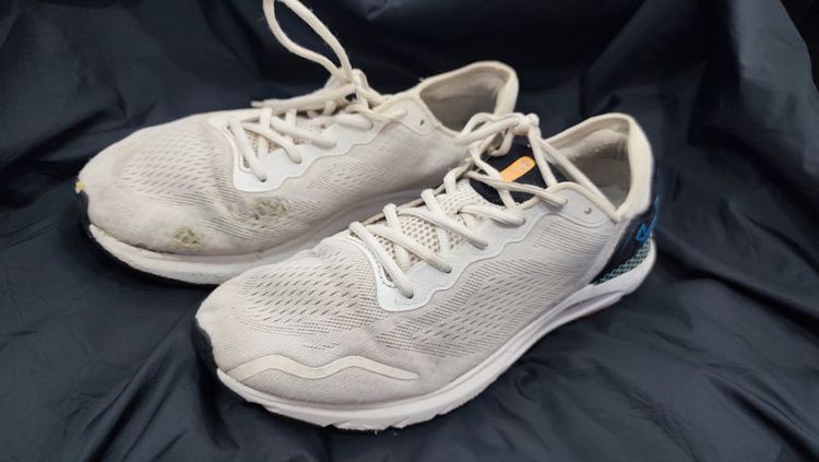 รองเท้ามือสอง Under armour Size 45.5