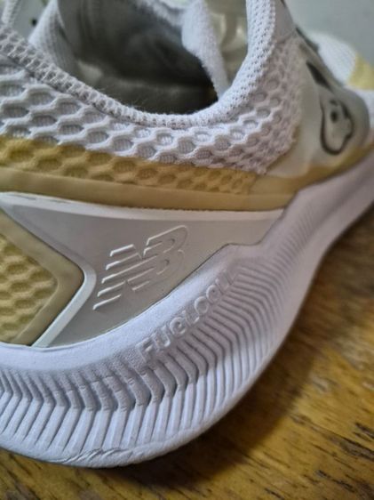 รองเท้า New Balance  รูปที่ 5