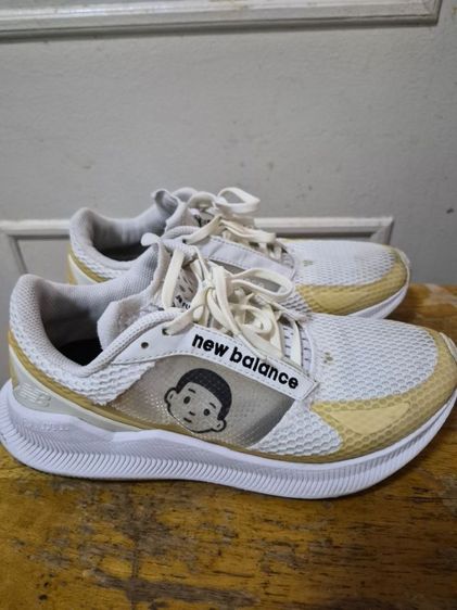 รองเท้า New Balance  รูปที่ 2